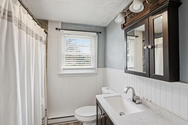 11 Duffy Dr, Taunton, MA 02780