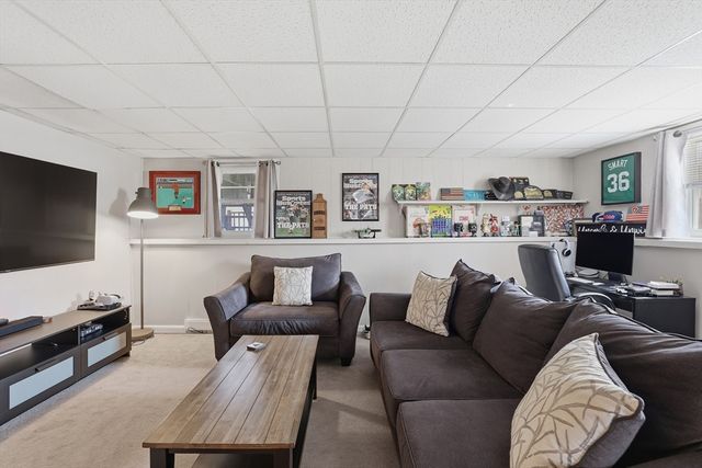 11 Duffy Dr, Taunton, MA 02780