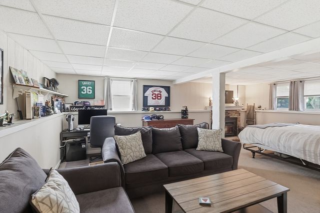 11 Duffy Dr, Taunton, MA 02780