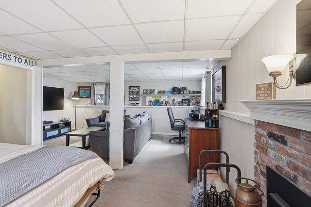 11 Duffy Dr, Taunton, MA 02780