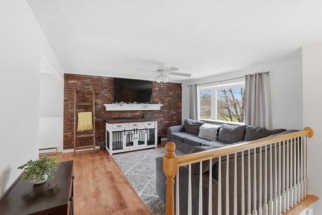 11 Duffy Dr, Taunton, MA 02780