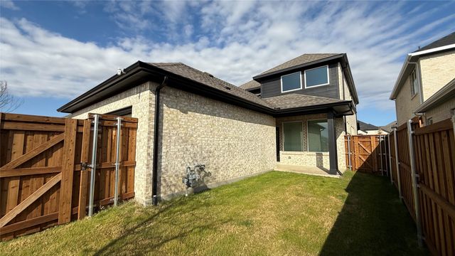 2032 Adriana Avenue, Celina, TX 75009