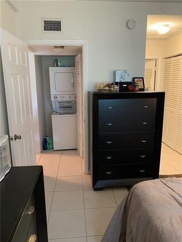 701 Lyons Road 13206, Coconut Creek, FL 33063
