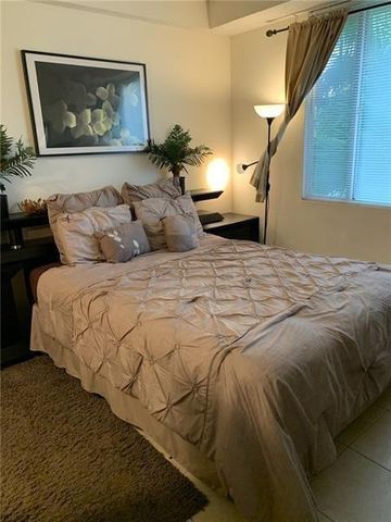 701 Lyons Road 13206, Coconut Creek, FL 33063