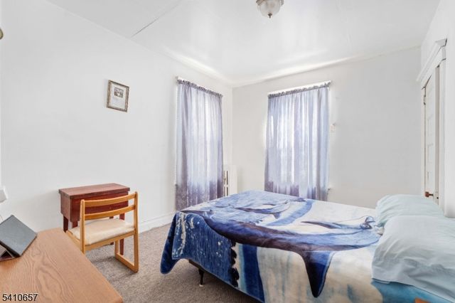 757 Parker St, Newark City, NJ 07104