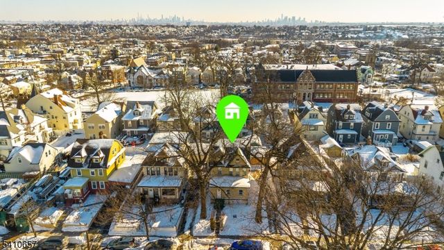 757 Parker St, Newark City, NJ 07104