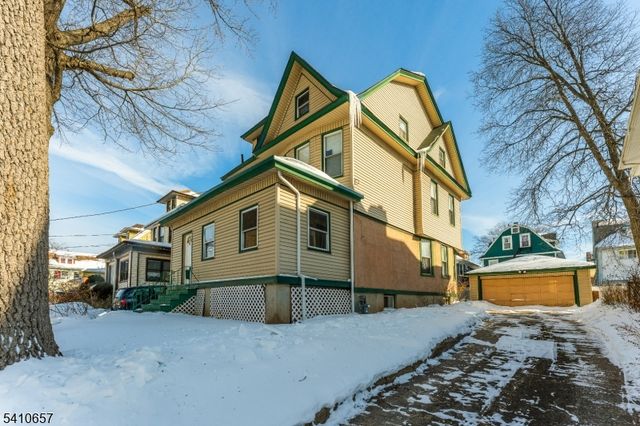 757 Parker St, Newark City, NJ 07104