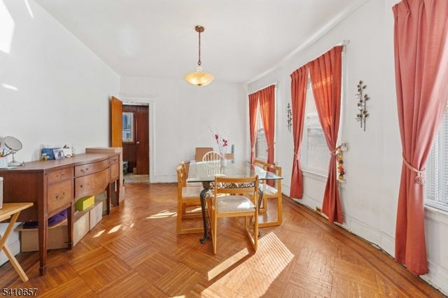 757 Parker St, Newark City, NJ 07104