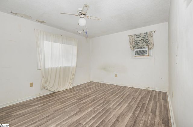 231 Roanoke Road, Liberty, SC 29657