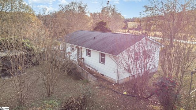231 Roanoke Road, Liberty, SC 29657