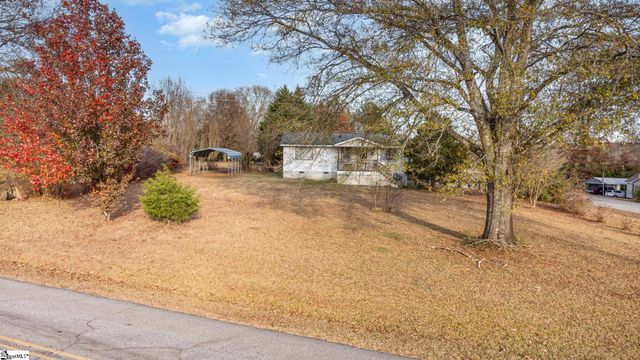 231 Roanoke Road, Liberty, SC 29657