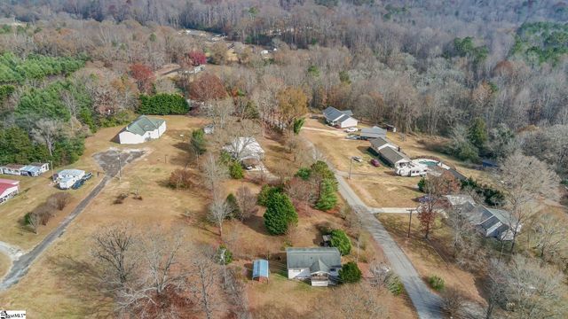 231 Roanoke Road, Liberty, SC 29657