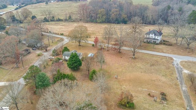 231 Roanoke Road, Liberty, SC 29657