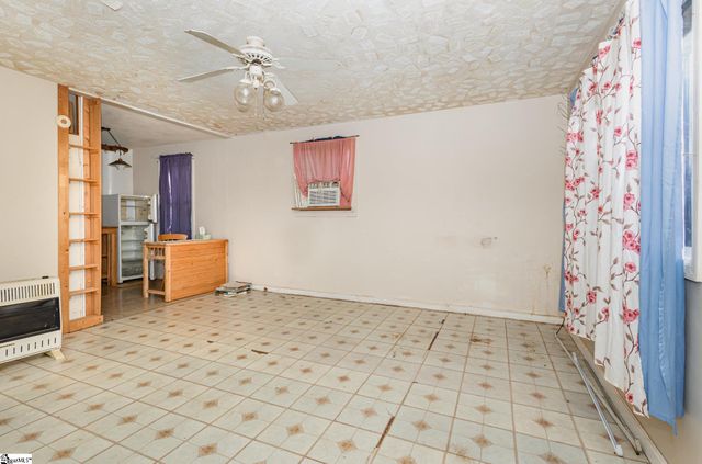 231 Roanoke Road, Liberty, SC 29657