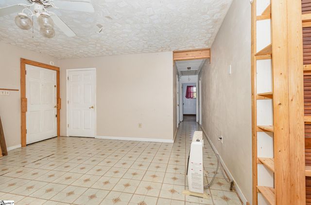 231 Roanoke Road, Liberty, SC 29657