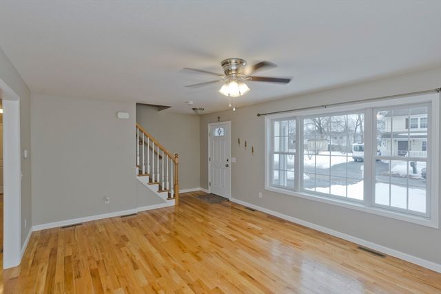 239 Gresham St, Springfield, MA 01119