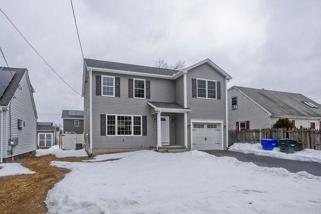 239 Gresham St, Springfield, MA 01119