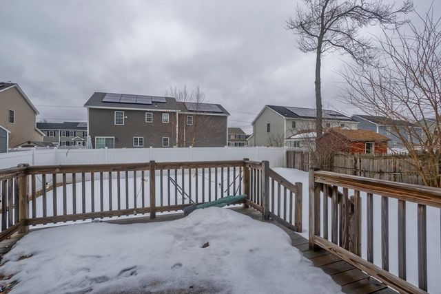 239 Gresham St, Springfield, MA 01119