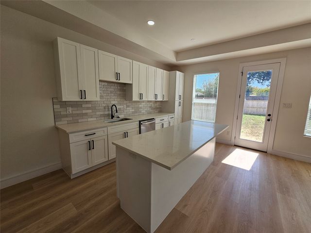 620 W Avenue F, Garland, TX 75040