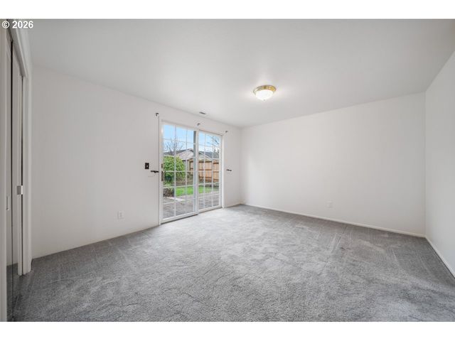 2361 FIR St, North Bend, OR 97459