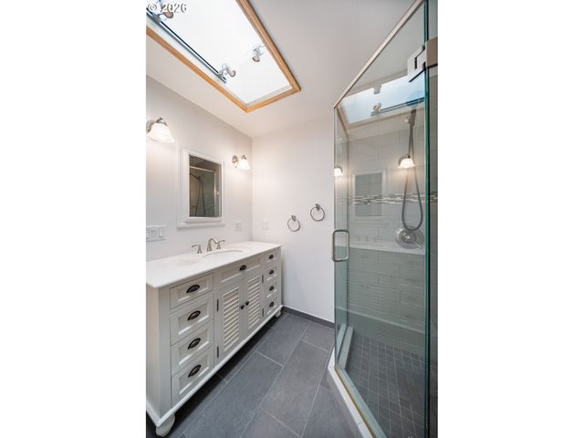 2361 FIR St, North Bend, OR 97459