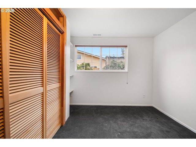 2361 FIR St, North Bend, OR 97459