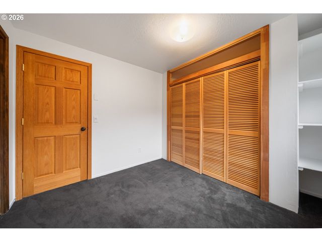 2361 FIR St, North Bend, OR 97459