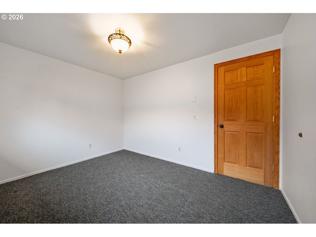 2361 FIR St, North Bend, OR 97459