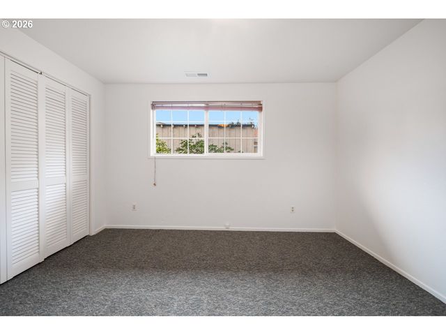 2361 FIR St, North Bend, OR 97459