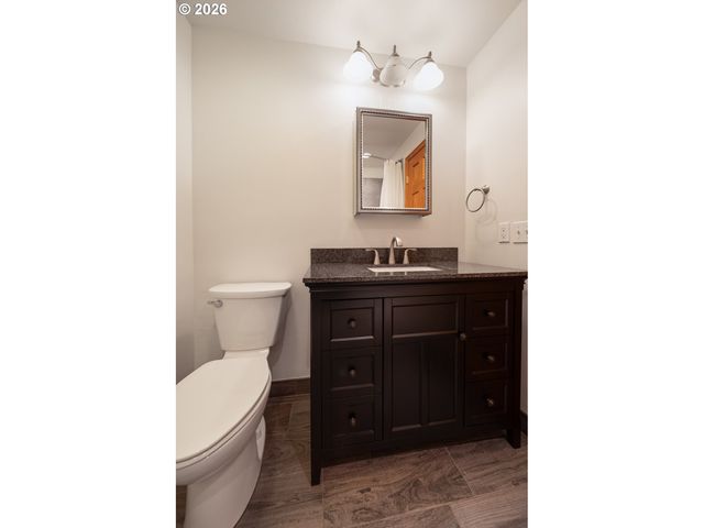 2361 FIR St, North Bend, OR 97459