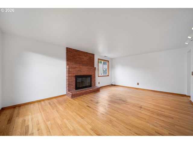 2361 FIR St, North Bend, OR 97459