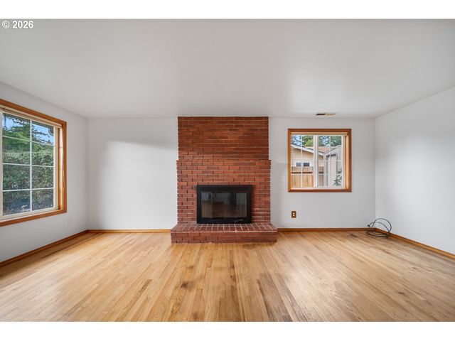 2361 FIR St, North Bend, OR 97459