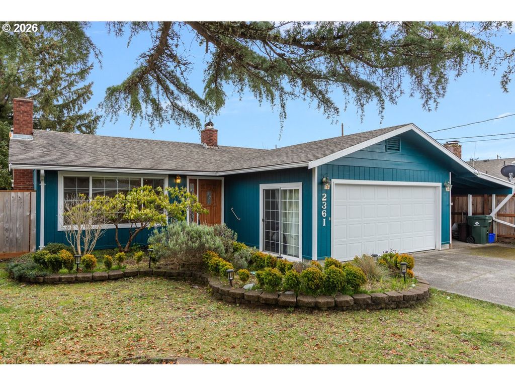 2361 FIR St, North Bend, OR 97459