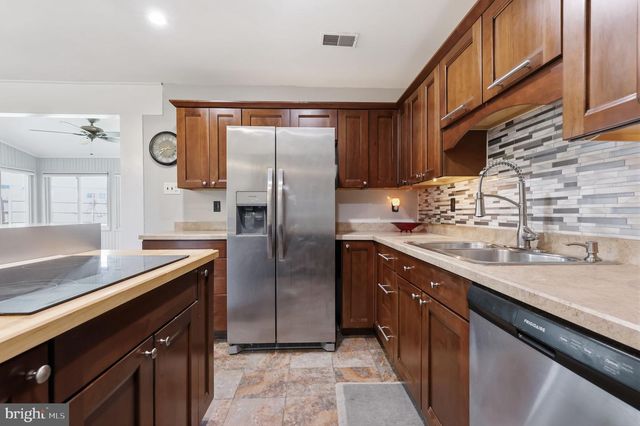 6142 CRAIG AVE, Bensalem, PA 19020