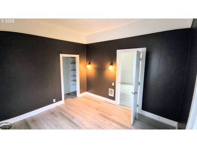 254 N DEAN St, Coquille, OR 97423