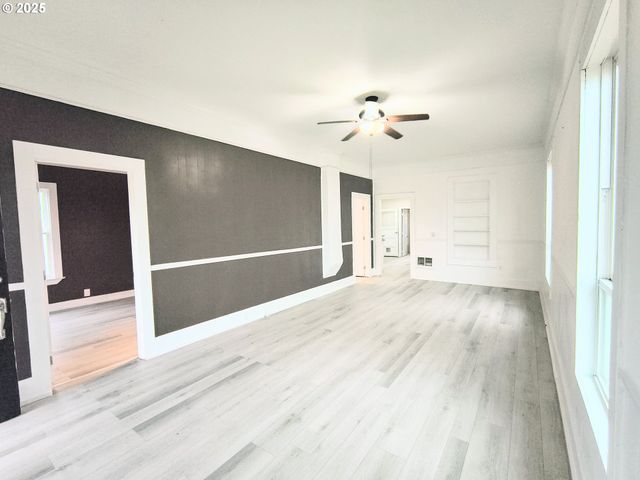 254 N DEAN St, Coquille, OR 97423