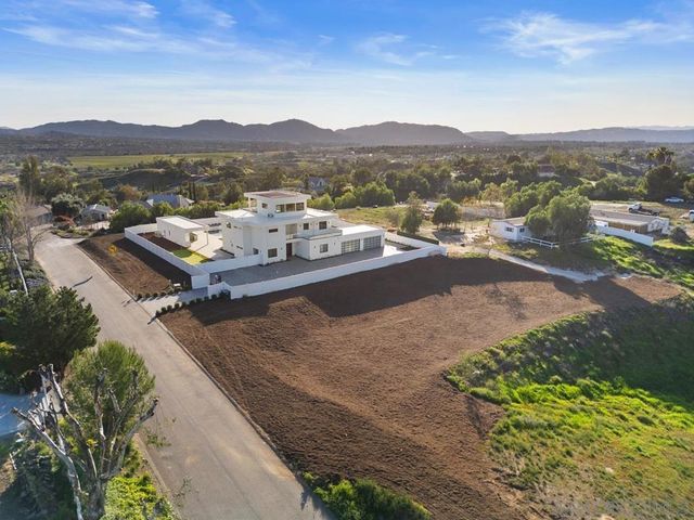 41955 Altanos Road, Temecula, CA 92592