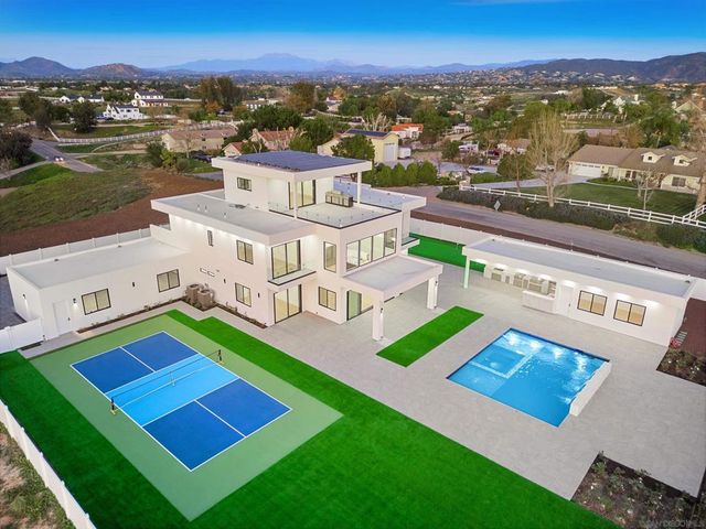 41955 Altanos Road, Temecula, CA 92592