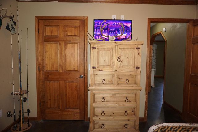 140 Green Valley Ln, Pangburn, AR 72121