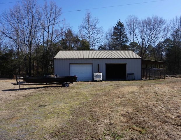 140 Green Valley Ln, Pangburn, AR 72121