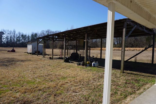 140 Green Valley Ln, Pangburn, AR 72121