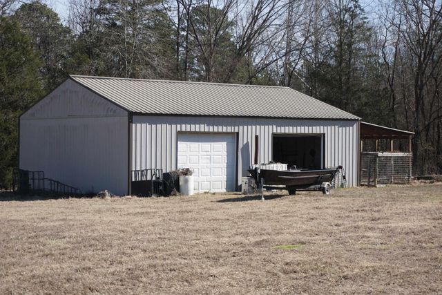 140 Green Valley Ln, Pangburn, AR 72121