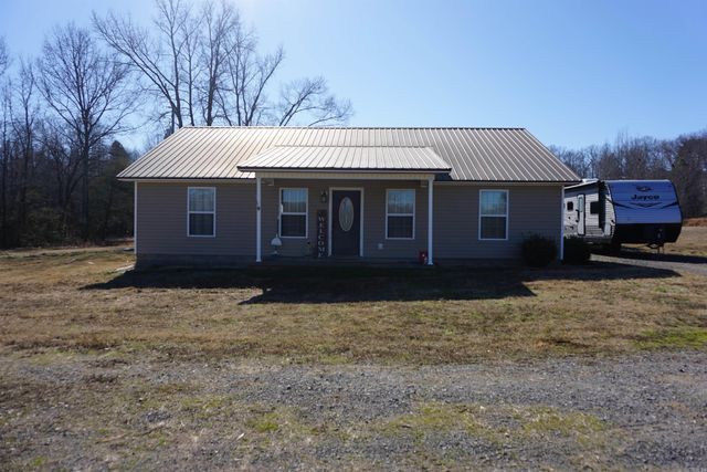 140 Green Valley Ln, Pangburn, AR 72121