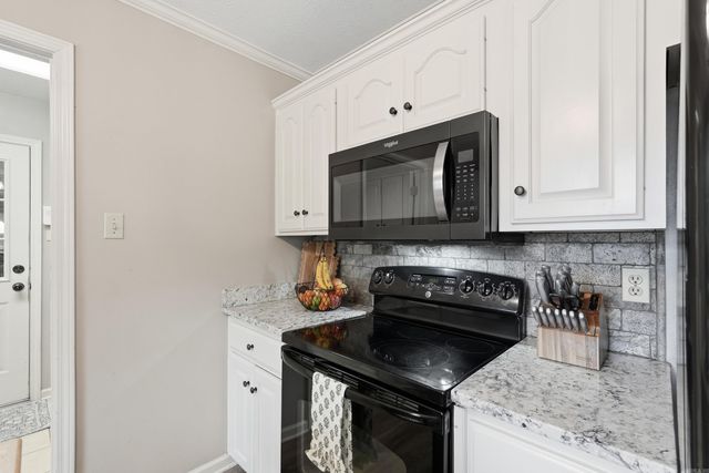 9 Weaver Circle, Vilonia, AR 72173
