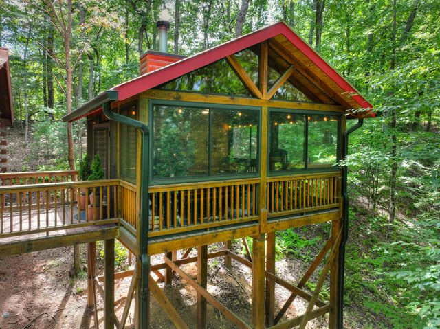 9 Casey Court, Blue Ridge, GA 30513