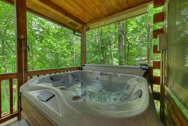 9 Casey Court, Blue Ridge, GA 30513