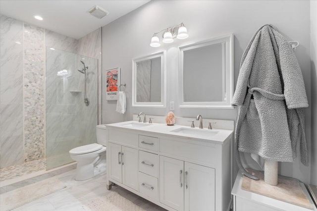 2311 NE 47th Street, Lighthouse Point, FL 33064