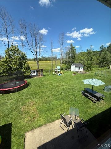 268 County Route 24, Minetto, NY 13126