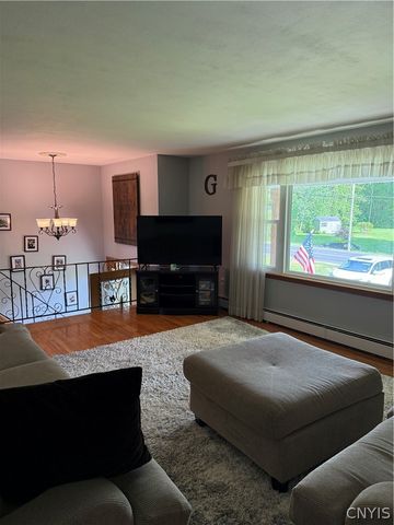 268 County Route 24, Minetto, NY 13126