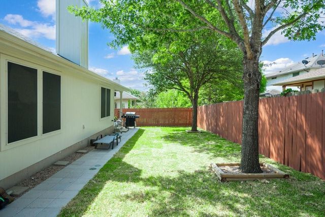 117 Pedernales DR, Kyle, TX 78640